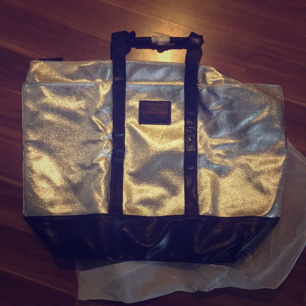 Victoria's Secret Weekender, Brand New PINK